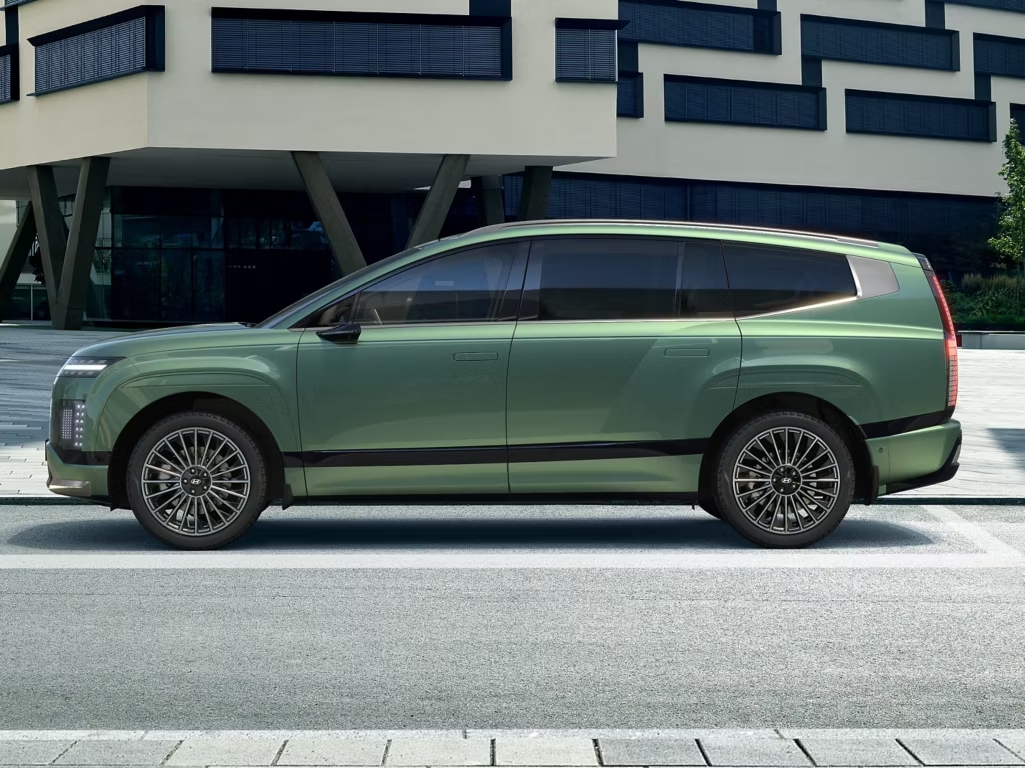 Hyundai IONIQ 9 Exterior Side 004 4X3